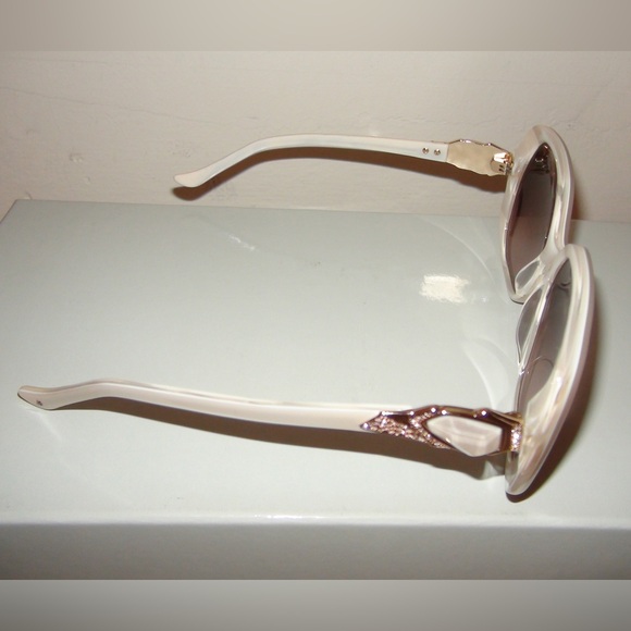 NWOC Judith Leiber Opal Cream Ivory Jeweled Sunglasses